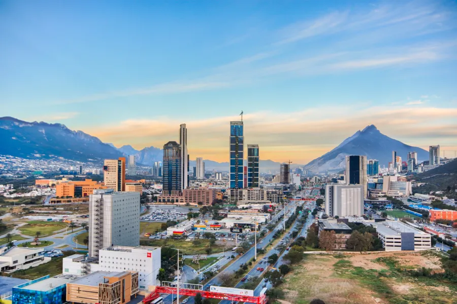 Vuela de Ciudad de México a Monterrey